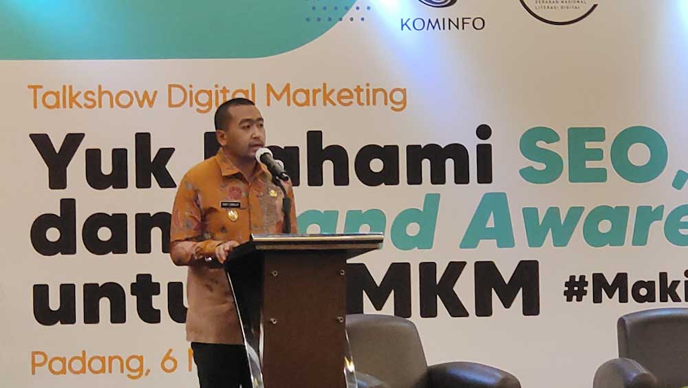 Bicara Digitalisasi UMKM, Wagub Sumbar Paparkan Femonena "Manggaleh Online"