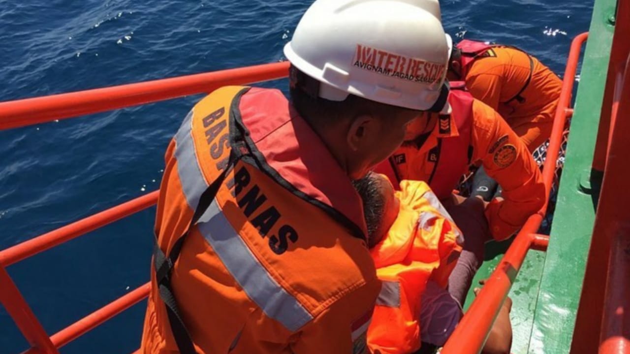 Basarnas Pekanbaru Bantu Pencarian 3 Pemudik Hanyut di Sungai Limapuluh Kota