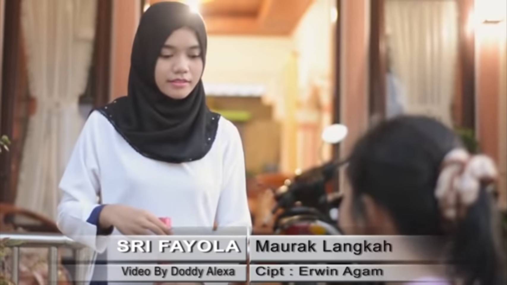 Lirik dan Makna Lagu Minang "Maurak Langkah"