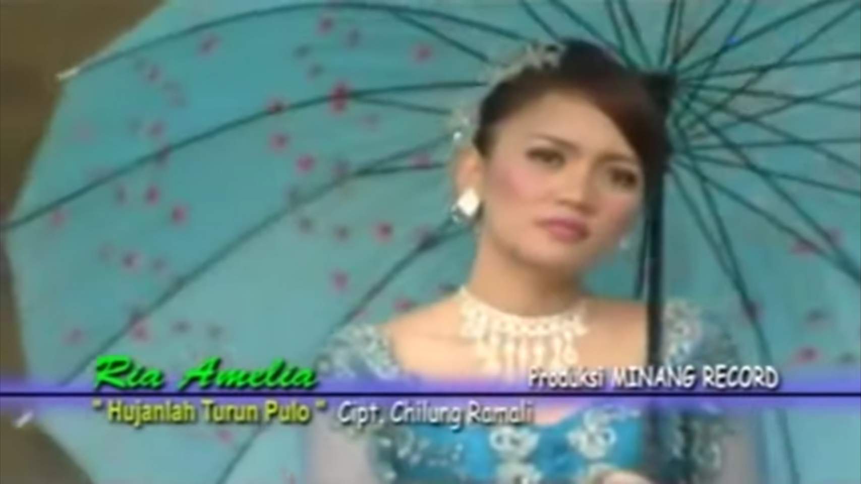 Lirik dan Makna Lagu Lawas Minang "Hujanlah Turun Pulo"
