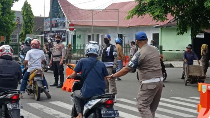33 Pelanggar Prokes di Padang Panjang Dibawa ke Kantor Polisi
