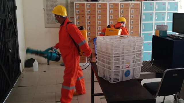 Rutan Padang Bagi Masker dan Semprot Disinfektan Antisipasi Covid-19