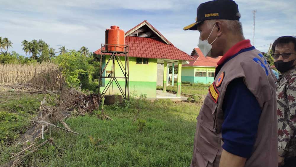 Terdampak Banjir, Disdik Sumbar Bantu SMKN 1 Ranah Ampek Hulu Tapan Jelang Ujian