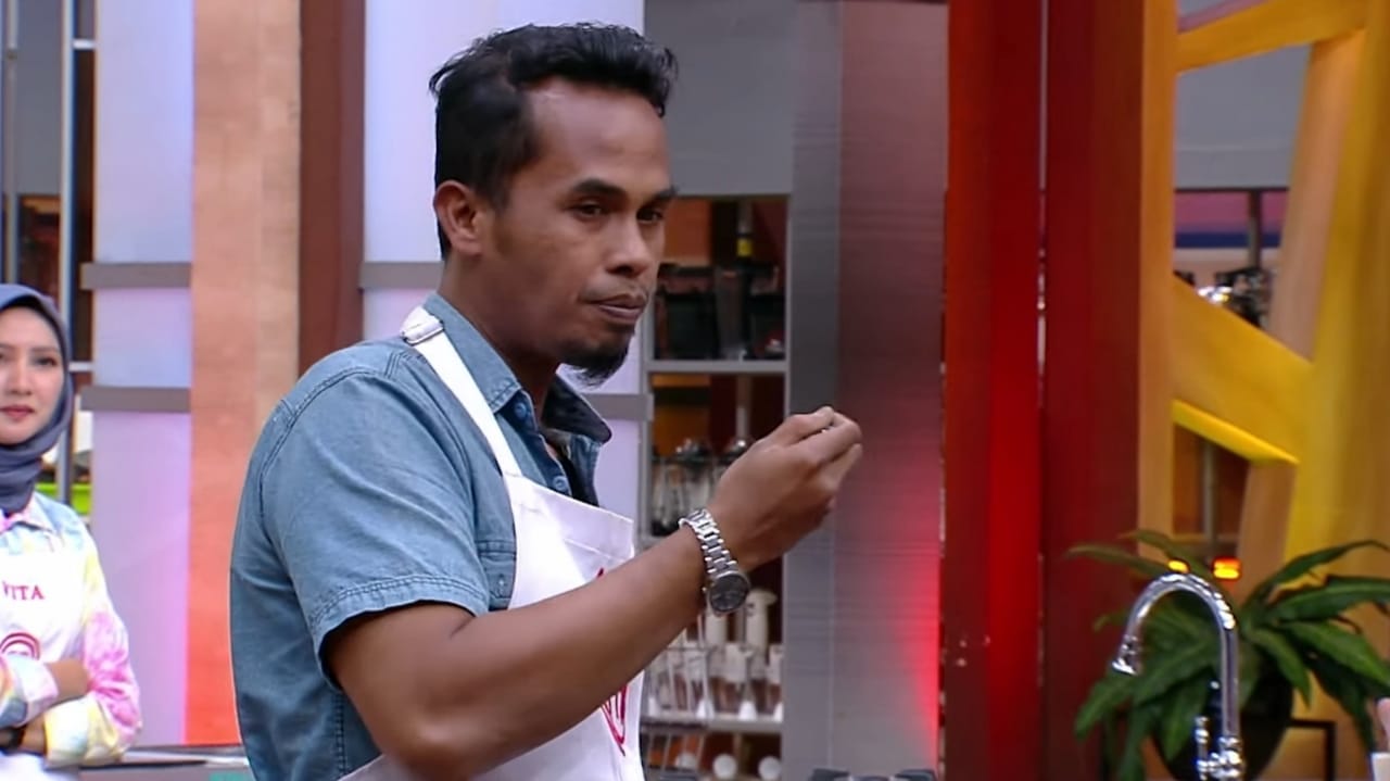 Moment Adi Ditertawakan karena Gagal Tebak Nama Saus di MasterChef