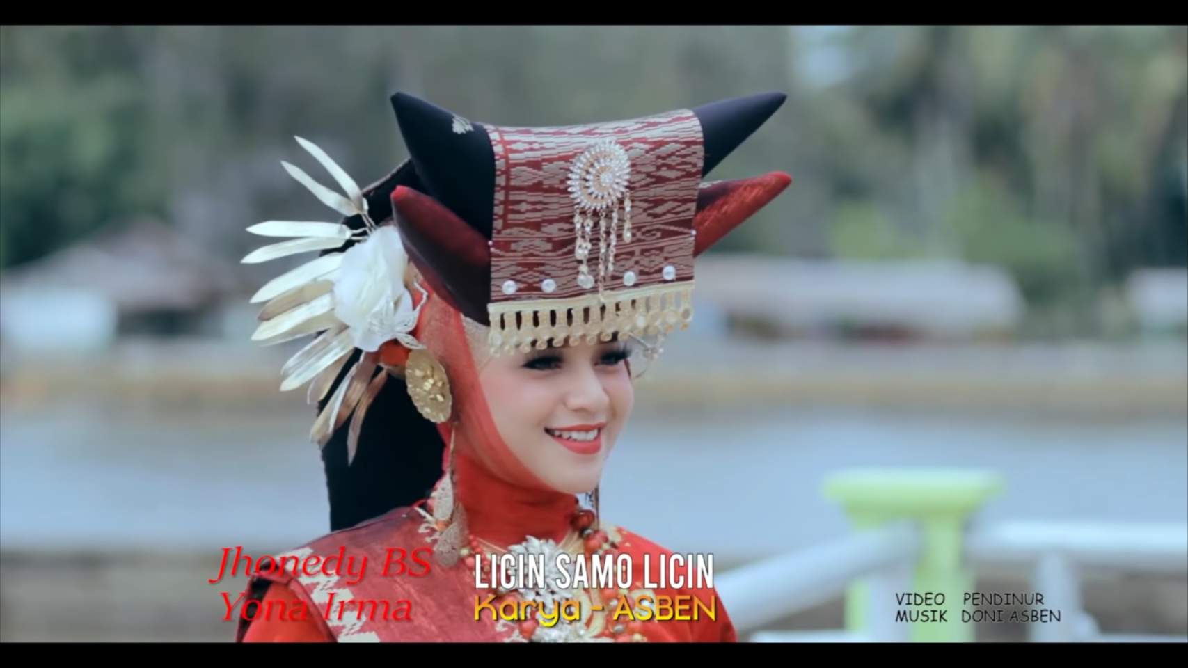 Lirik dan Makna Lagu Duet Minang "Licin Samo Licin"