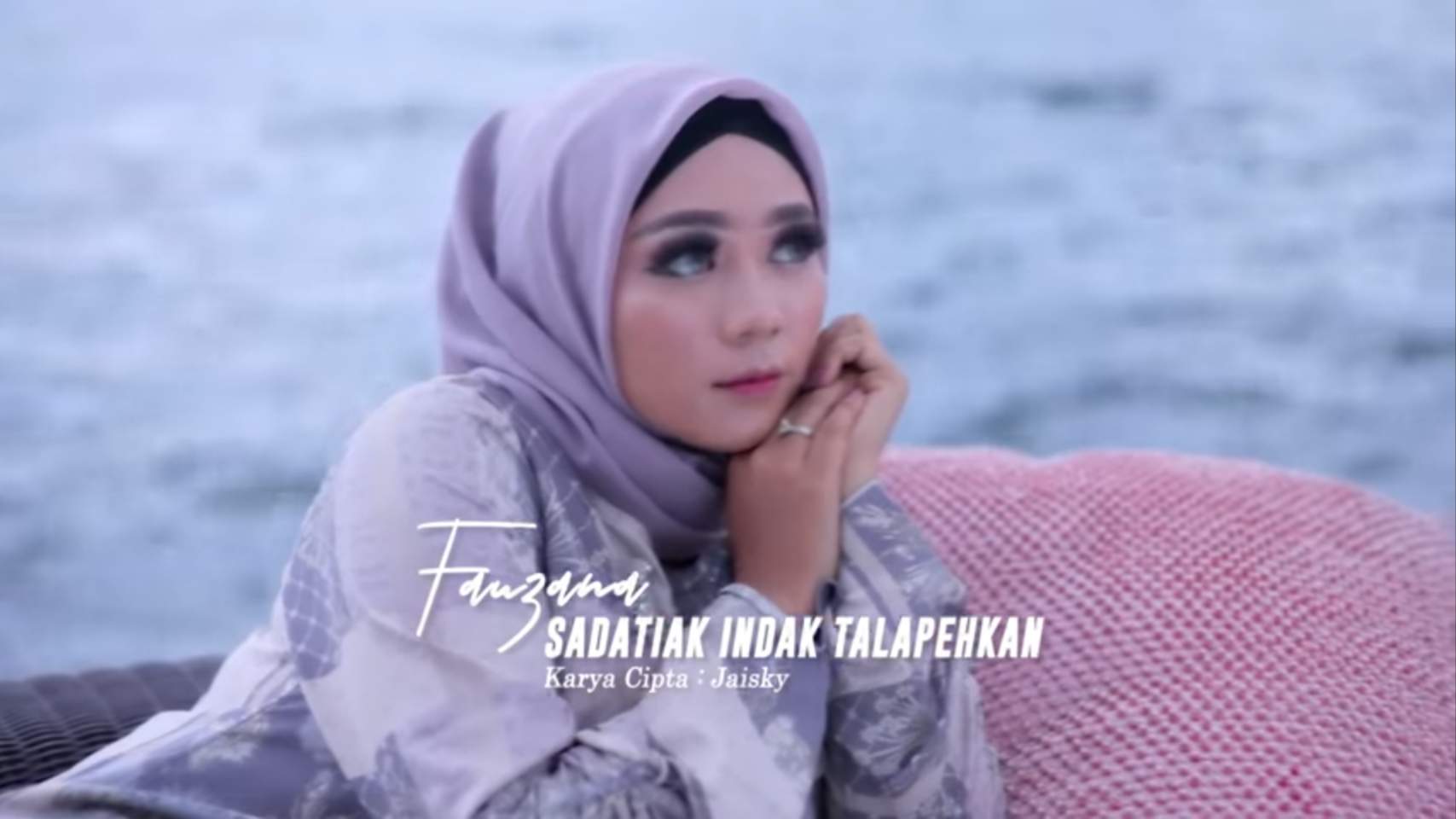 Lirik dan Mkan Lagu Minang "Sadatiak Indak Talapehkan"