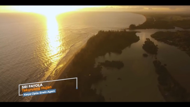 Lirik dan Makna Lagu "Takuruang Hujan"