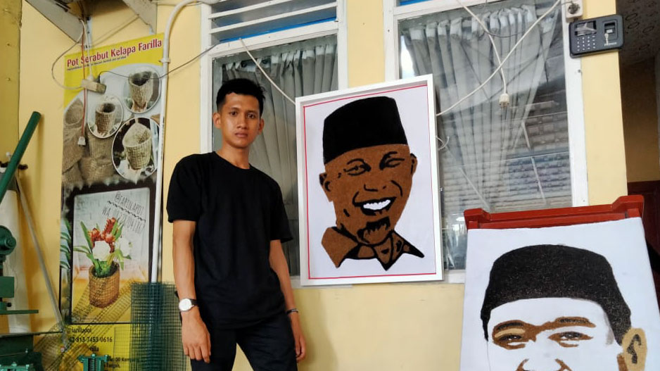 Mengenal Egi, Pemuda Kreatif Olah Sabut Kelapa Jadi Karya Berharga