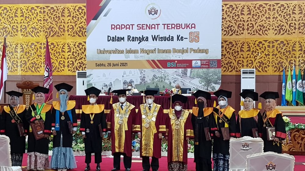 Wisuda ke 85 UIN, Rektor Ingatkan Wisudawan Jadi Pribadi Modern-Religius