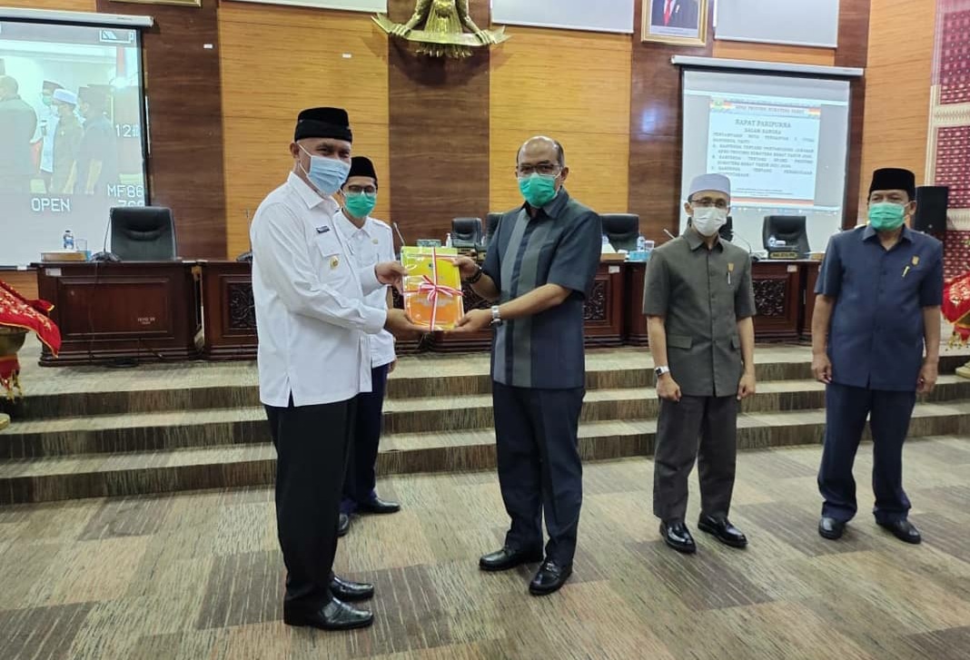 Gubernur Sumbar Sampaikan Rancangan Awal RPJMD 2021-2026 ke DPRD