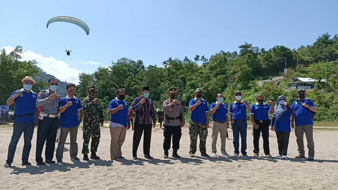 Festival Paralayang Pesona Langkisau Dibuka, Dispar Sumbar Harap Pariwisata Pessel Bangkit