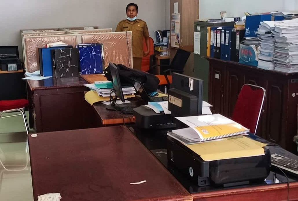 Sidak ke Dinas ESDM Sumbar, Gubernur Temukan Kursi Tanpa Pegawai