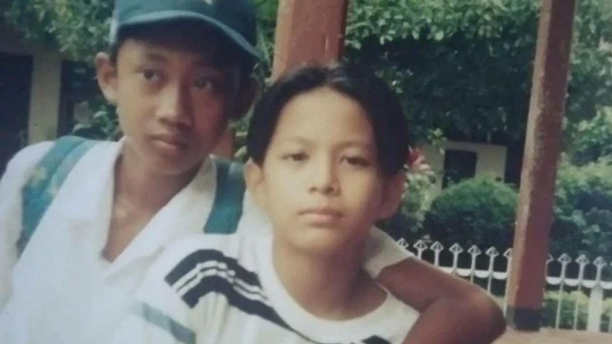 Penuh Kenangan, Berikut 7 Potret Lawas Selebriti Tanah Air