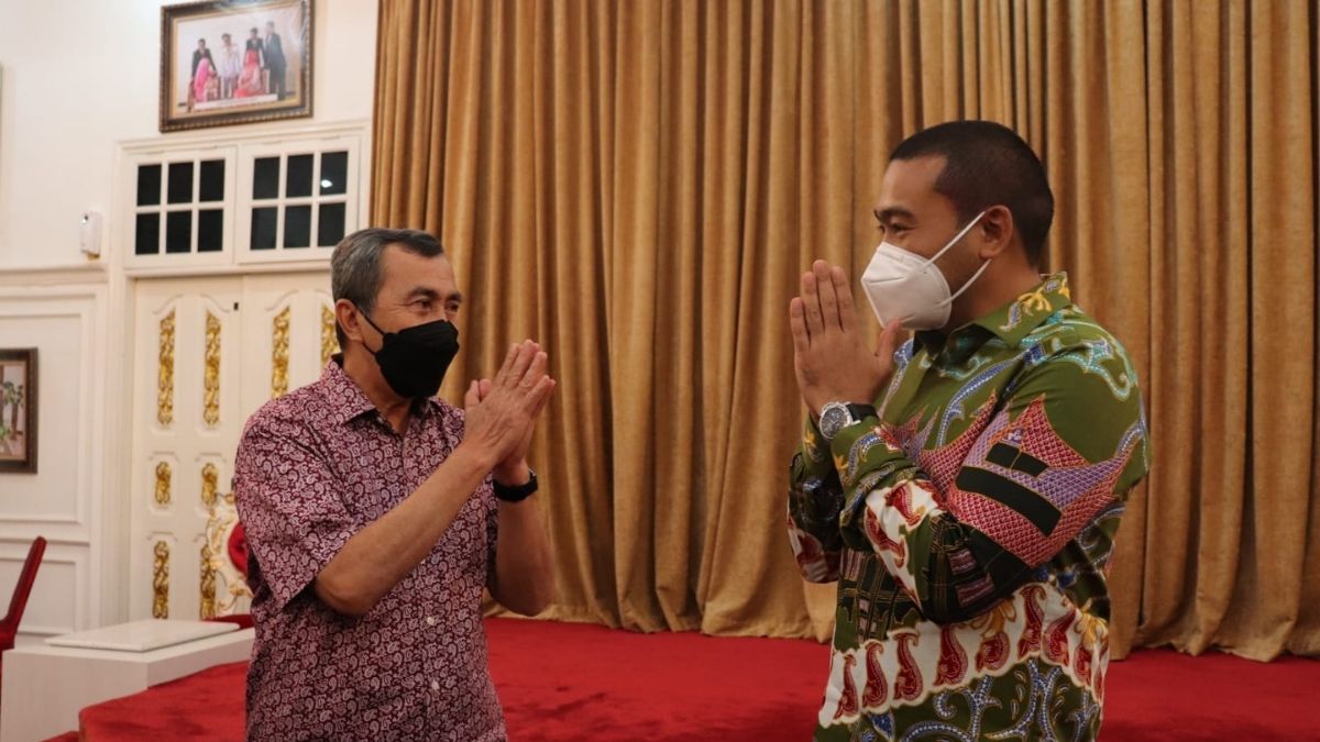 Langgam.id-Gubernur Riau dan Wagub Sumbar