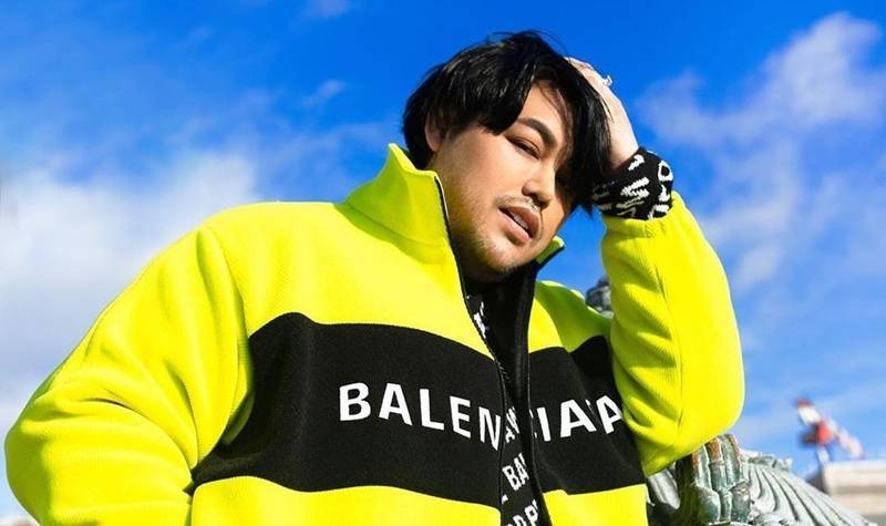 Tato mata Ivan Gunawan