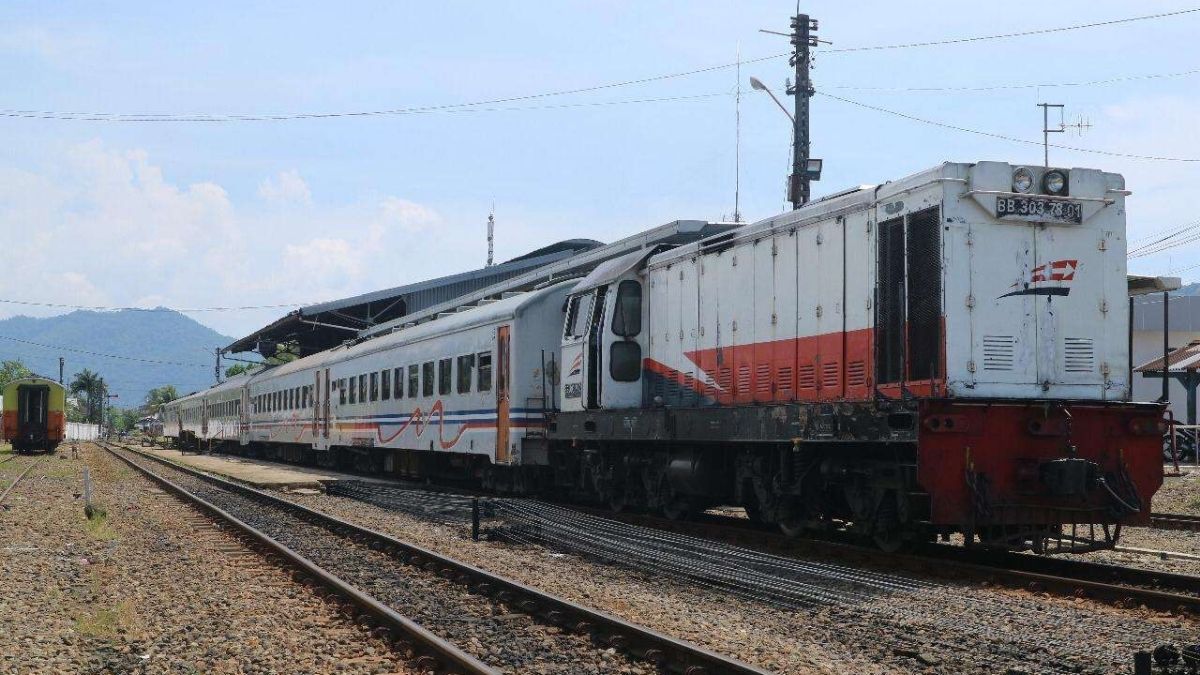 KAI, kereta padang pariaman