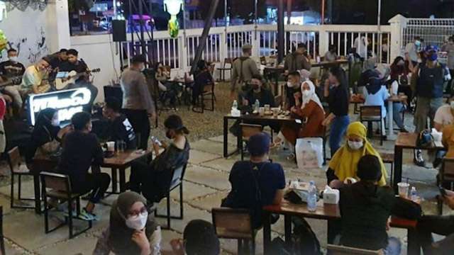 kafe ppkm mikro padang