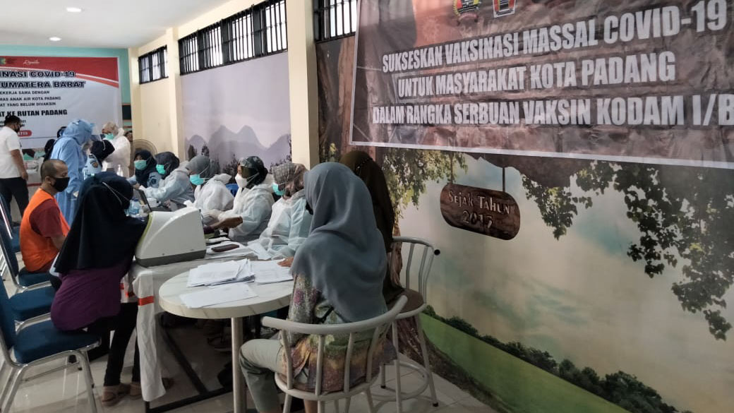 vaksinasi rutan padang