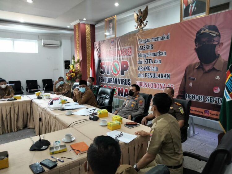 Langgam.id-Pemko Padang rapat PPKM Darurat