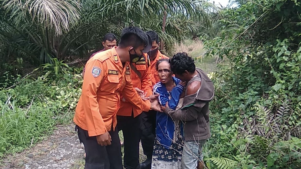 Dilaporkan Hilang, Nenek di Pasaman Barat Ditemukan di Tengah Kebun Sawit