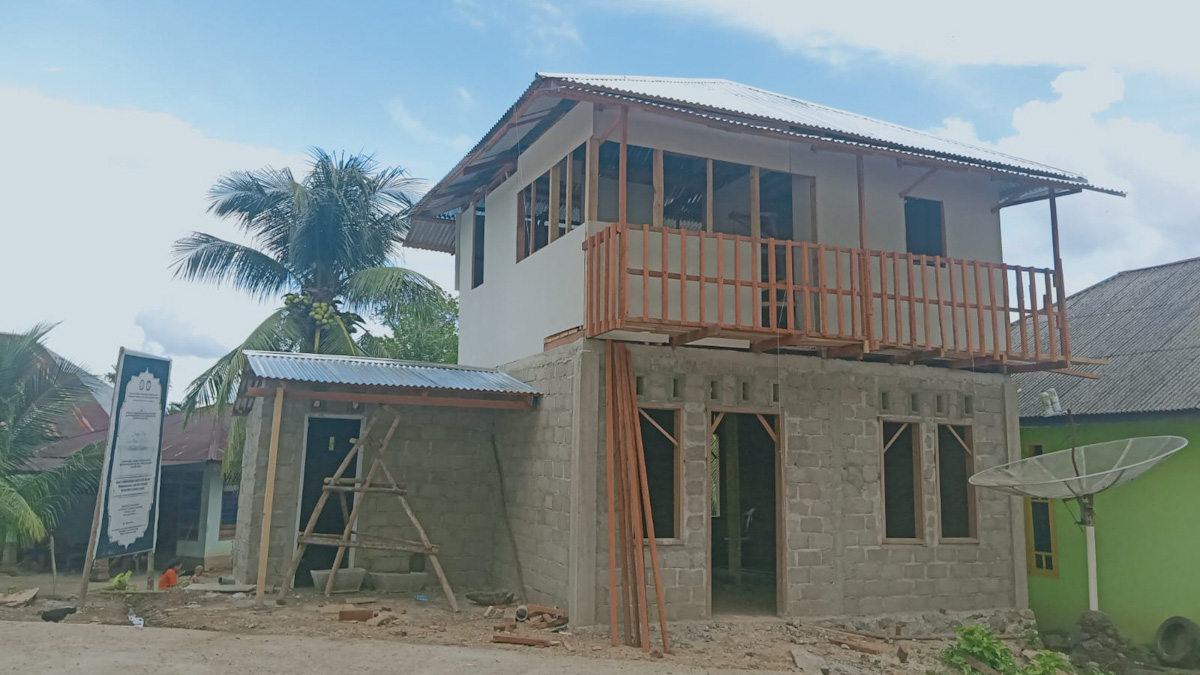 Kisah Pemuda Pesisir Selatan Dirikan Pesantren Sederhana Tanpa SPP