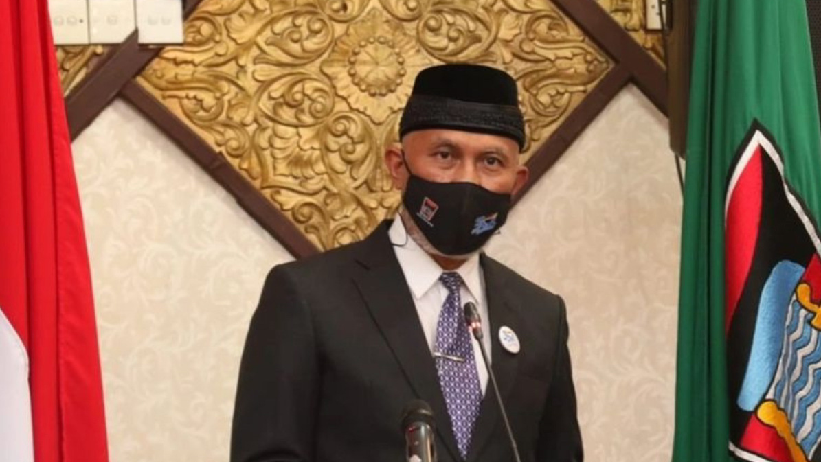 Mahyeldi Mutasi Pejabat Sumbar