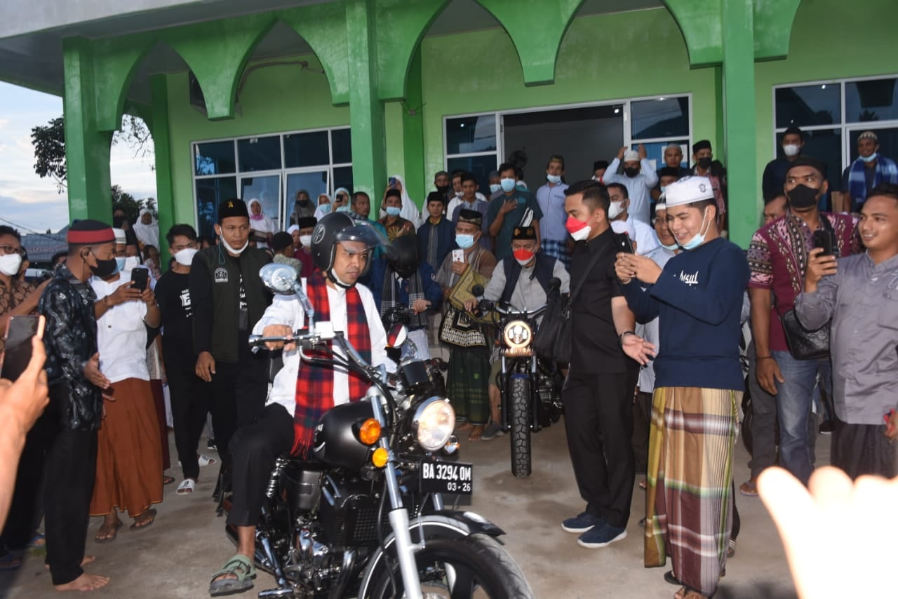 UAS dan Cerita Kecil Dakwah Pakai Moge di Padang
