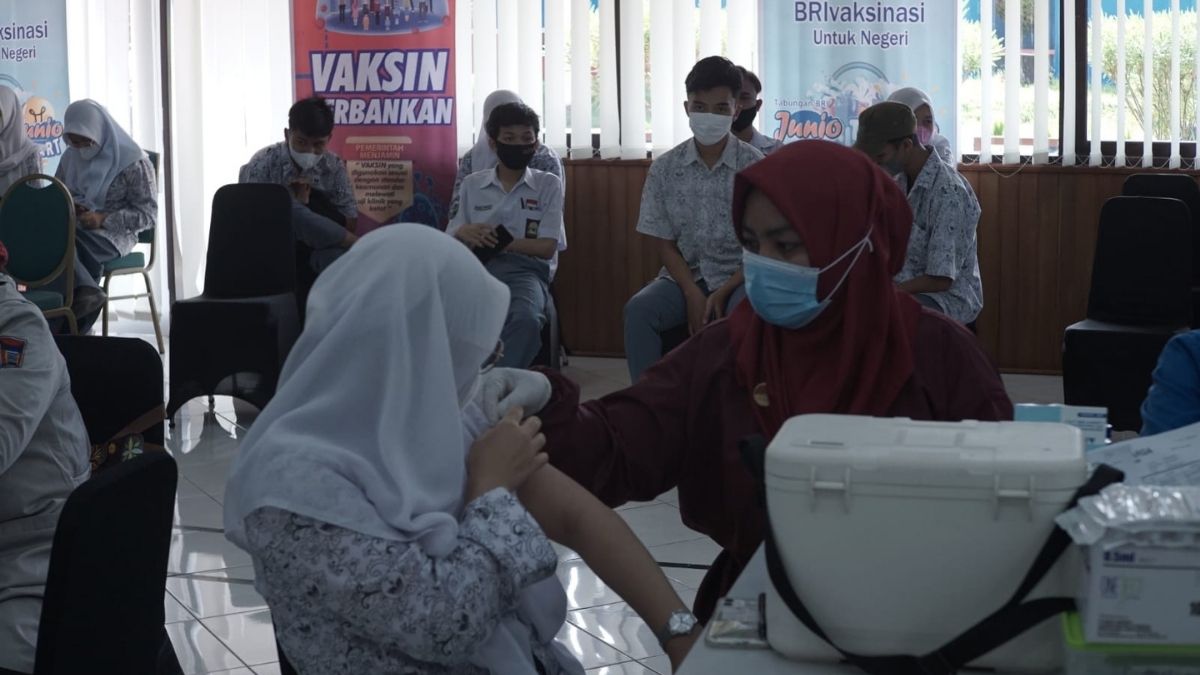 vaksinasi pelajar padang, vaksinasi pelajar padang panjang