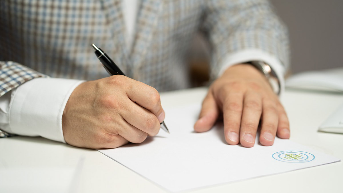 Penjelasan DPMPTSP Sumbar Soal Surat Bertandatangan Gubernur Mahyeldi