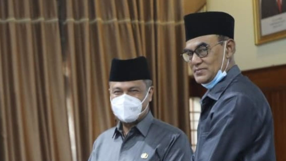 ketua dprd bukittinggi