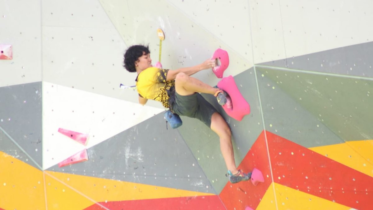 Panjat tebing sumbar pon