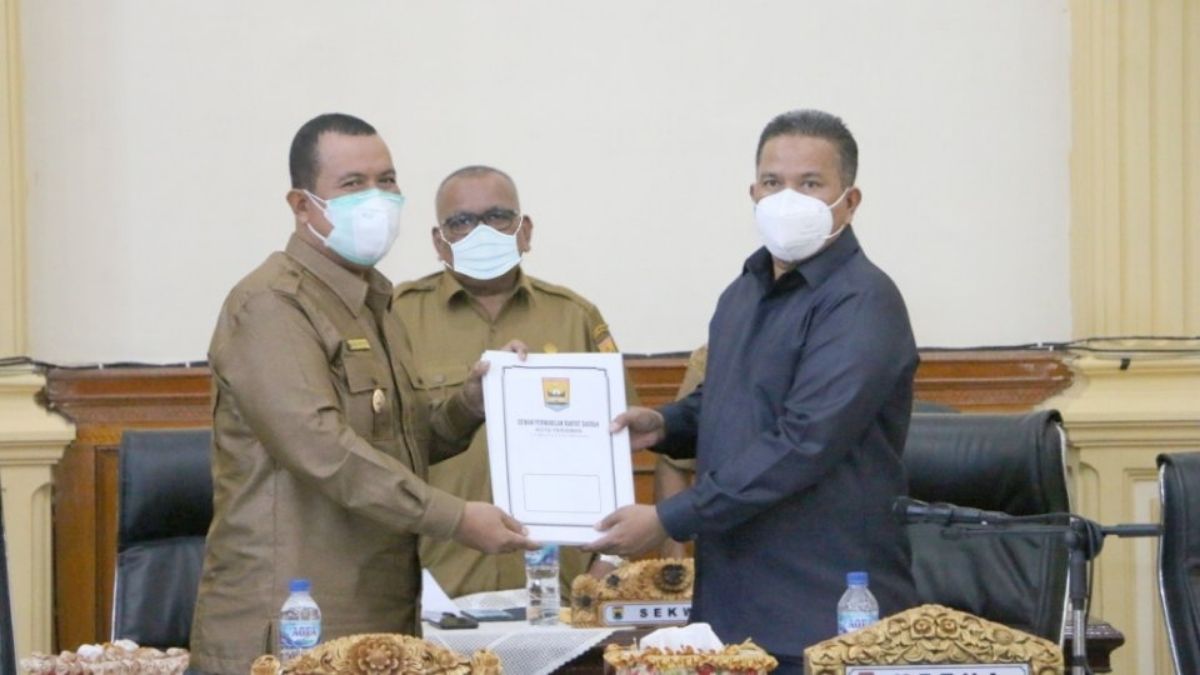 Wawako Pariaman Dengarkan Pandangan Fraksi Tentang RAPBD Perubahan 2021