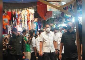 Menteri Perdagangan (Mendag) Muhammad Lutfi saat mengunjungi Pasar Raya Padang beberapa waktu lalu. Pihaknya mengatakan akan memulai revitalisasi Fase VII Pasar Raya Padang pada 2022.