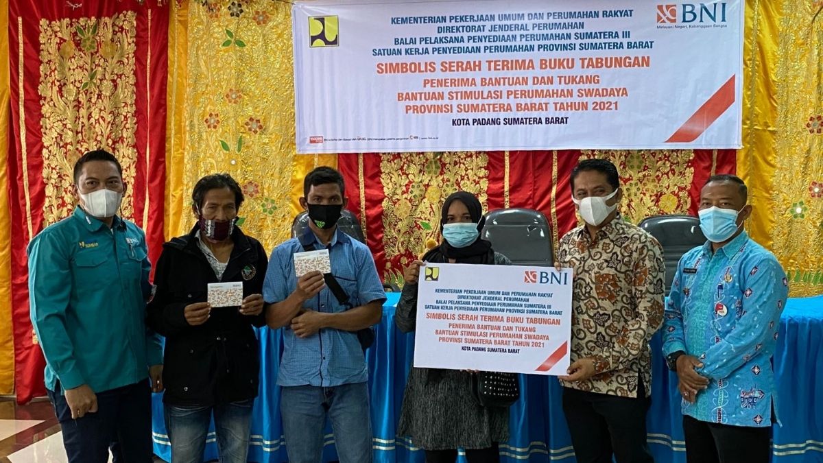 Langgam.id-Bedah rumah Andre Rosiade