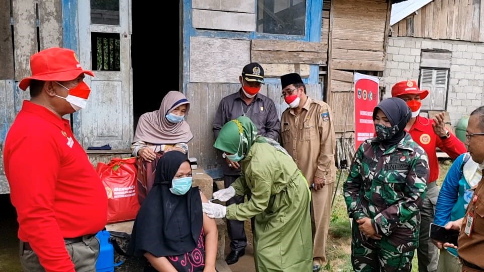 BIN Vaksinasi Covid-19 Dosis Kedua untuk Pelajar dan Warga di Dharmasraya