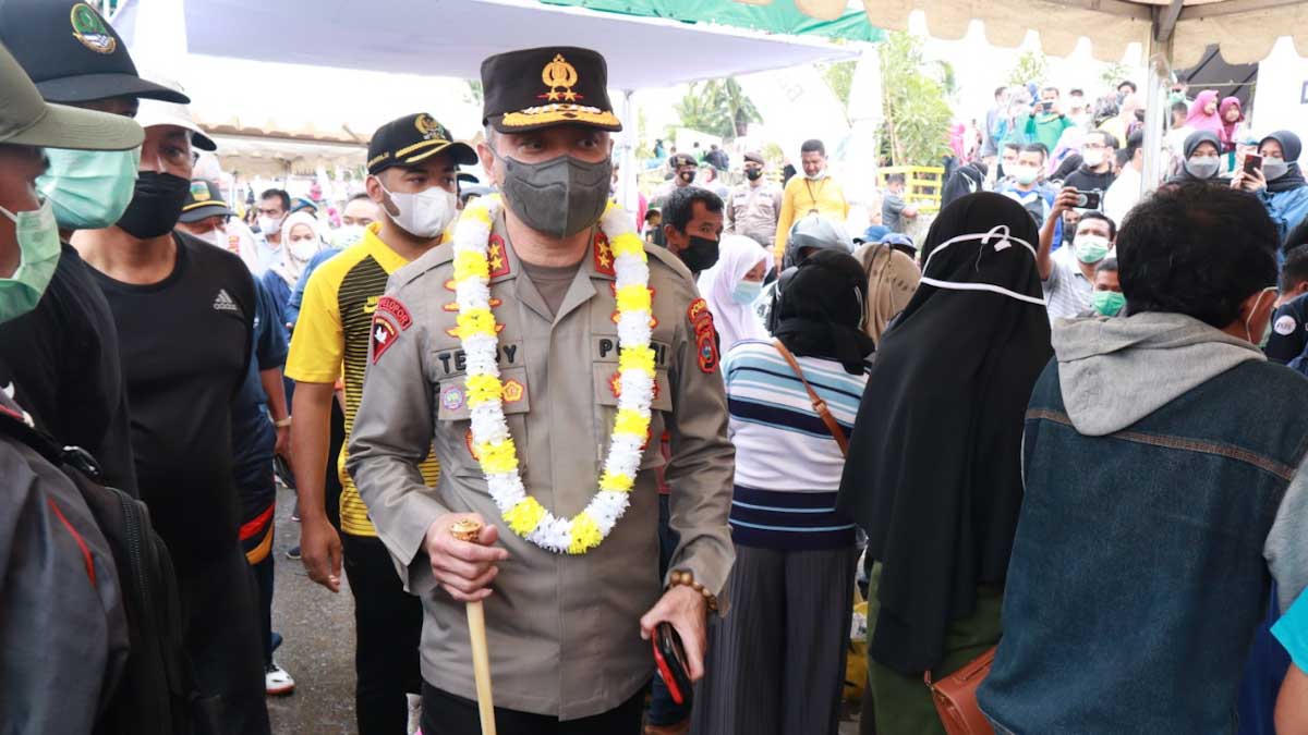 Kapolda Sumbar Apresiasi Partipasi Masyarakat Solok Selatan Ikut Vaksinasi