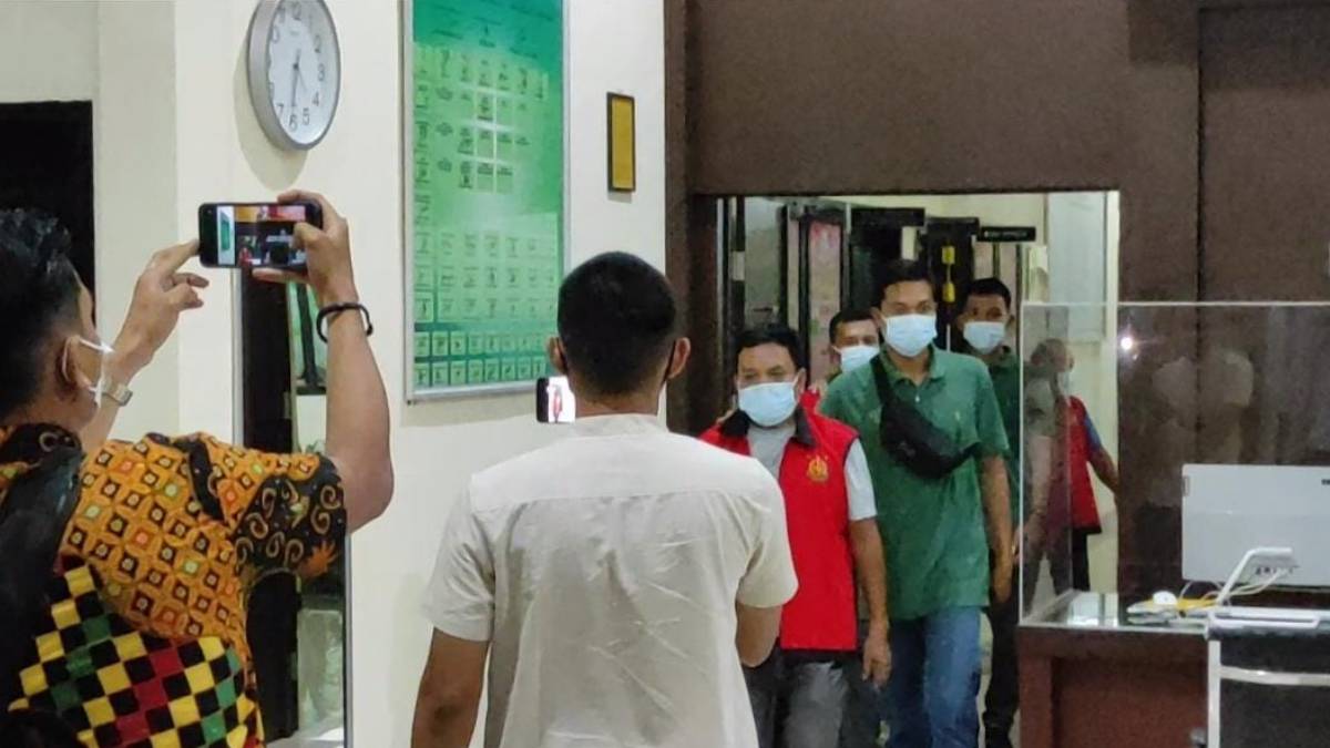 Anggota dprd pasbar korupsi