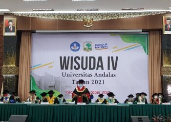 Prosesi wisuda IV Universitas Andalas. (Foto: ist)