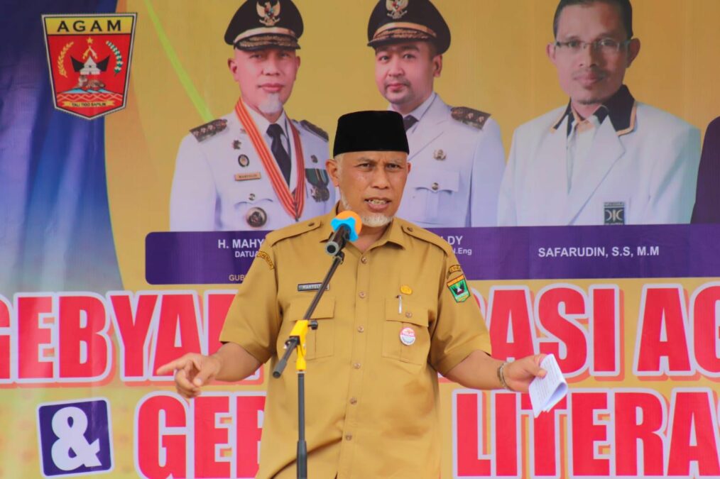 Gubernur Sumbar Luncurkan Buku Digital Karya Siswa dan Guru di Agam