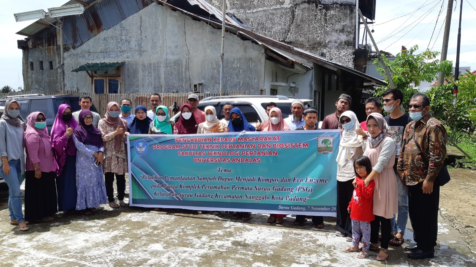 Dosen TPB Unand Lakukan Pengabdian Bersama Warga Komplek Permata Surau Gadang Tentang Alternatif Pengelolaan Sampah Dapur