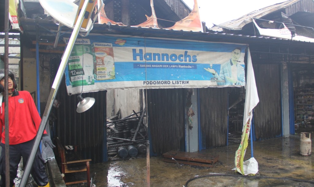 Kebakaran 5 Toko di Padang, Polisi: Kerugian Mencapai Rp1 Miliar