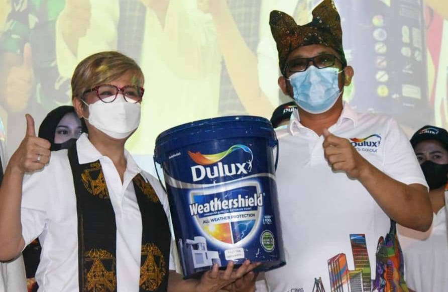 Gandeng PT Dulux, Pemko Cat Bangunan  di Kawasan Kota Tua Padang