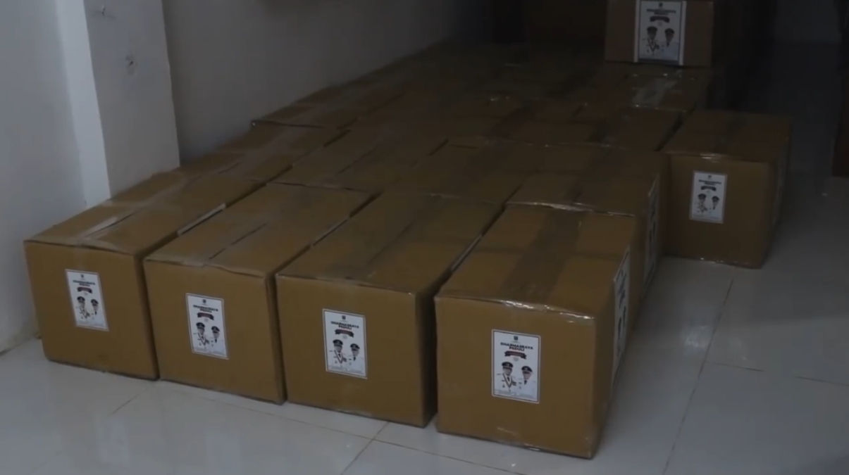 Dharmasraya Berangkatkan Bantuan 1 Ton Rendang untuk Korban Erupsi Simeru