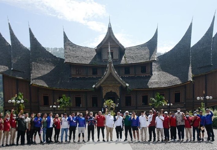 Masuk ke Tanah Datar Wajib Vaksin Covid-19