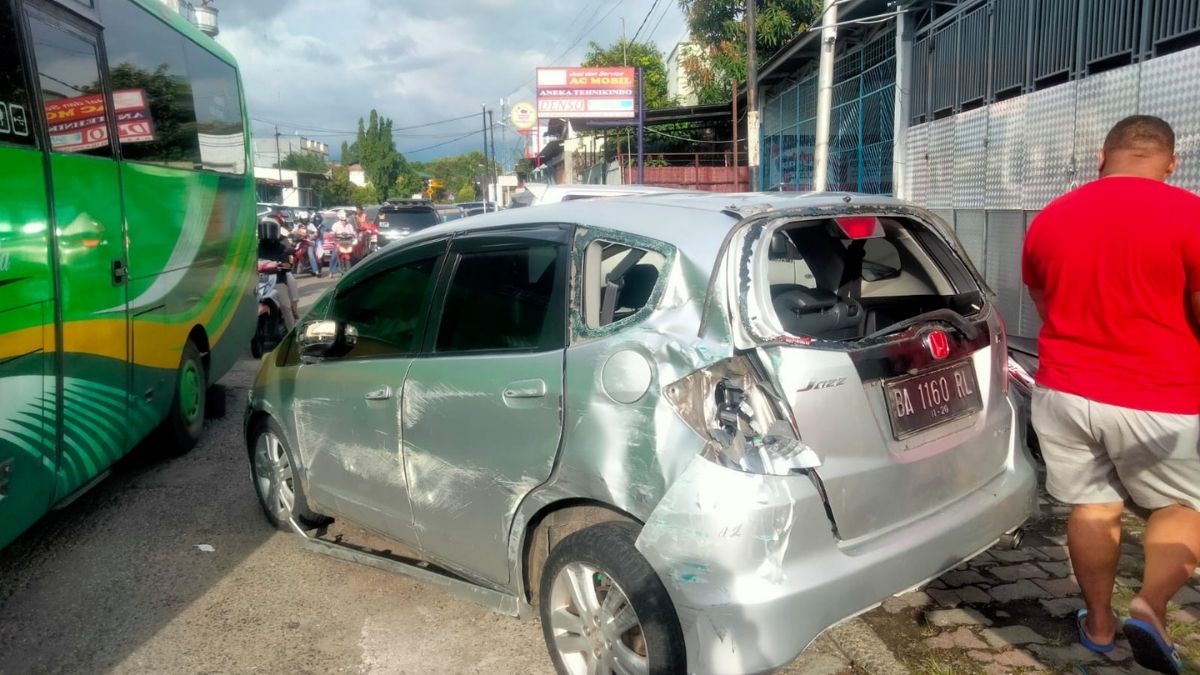 Langgam.id-terguling