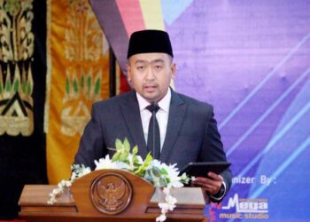 Langgam.id - Wakil Gubernur Sumatera Barat (Sumbar) Audy Joinaldy menegaskan bahwa masyarakat Sumbar merupakan pribadi-pribadi yang tangguh.