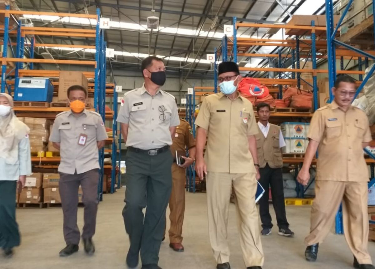 Kepala Pelaksana BPBD Sumbar Jumaidi melakukan koordinasi dengan OPD terkait sebagai upaya untuk percepatan pembangunan Balai Besar BNPB