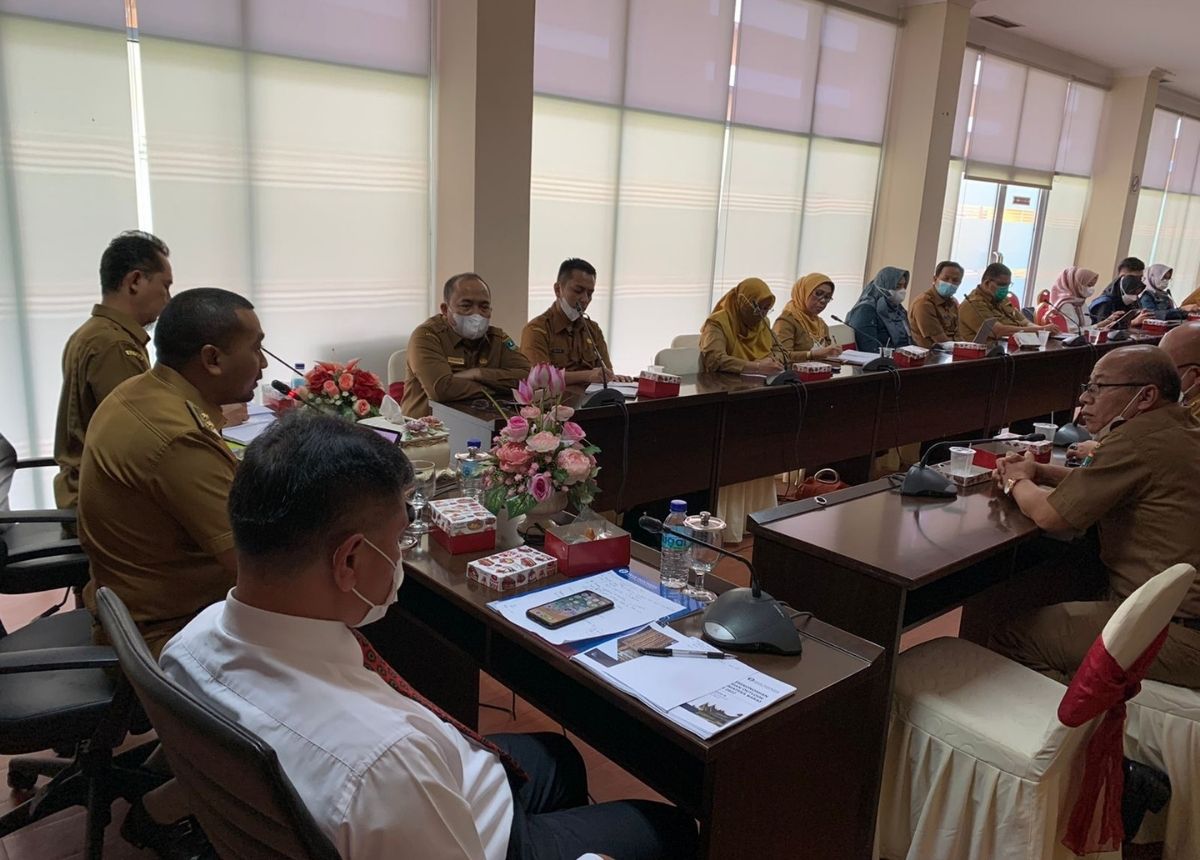 Berita Sumbar terbaru dan terkini hari ini: Wakil Gubernur Audy Joinaldy optimis ekonomi Sumbar tumbuh hingga 5 persen di 2022. Sejumlah