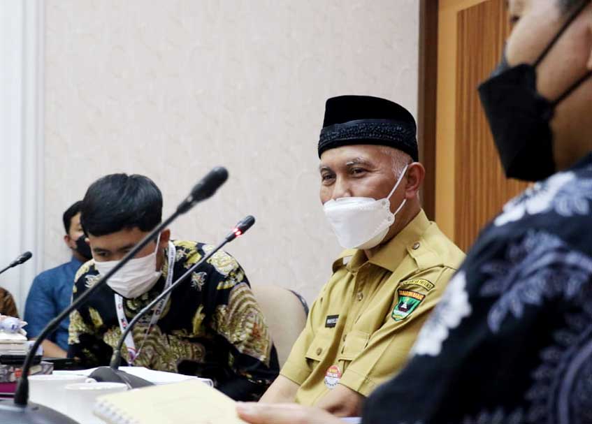 Berita Sumbar terbaru dan terkini hari ini: Kedatangan KPK untuk membicarakan terkait reklamasi Danau Singkarak di Kabupaten Solok.