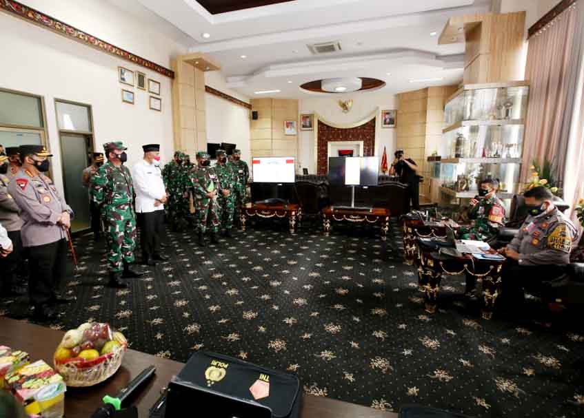 Berita Padang - berita Sumbar terbaru dan terkini hari ini: Janji sekolah perwira yang diucapkan Kapolri itu hadiah dedikasi Aipda Nofri.